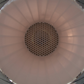 La collaboration XENON a montré qu’elle pouvait détecter les neutrinos solaires dans son détecteur cylindrique